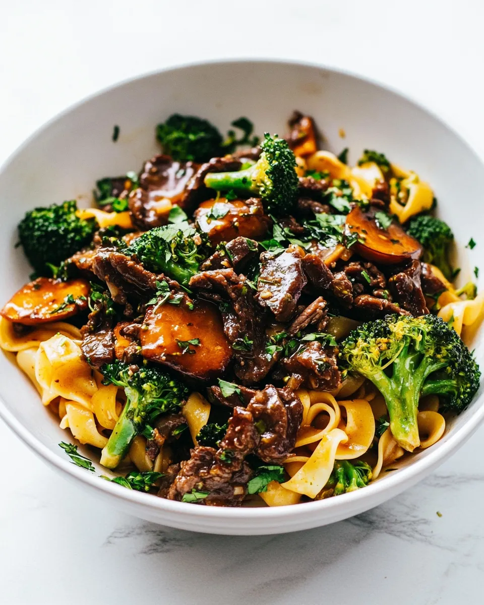 Quick Garlic Beef and Broccoli Noodles food shot